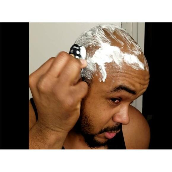 Classic Omnishaver - Black - The Fastest Way to Shave Head, Legs, Arms, Body - Picture 3 of 7